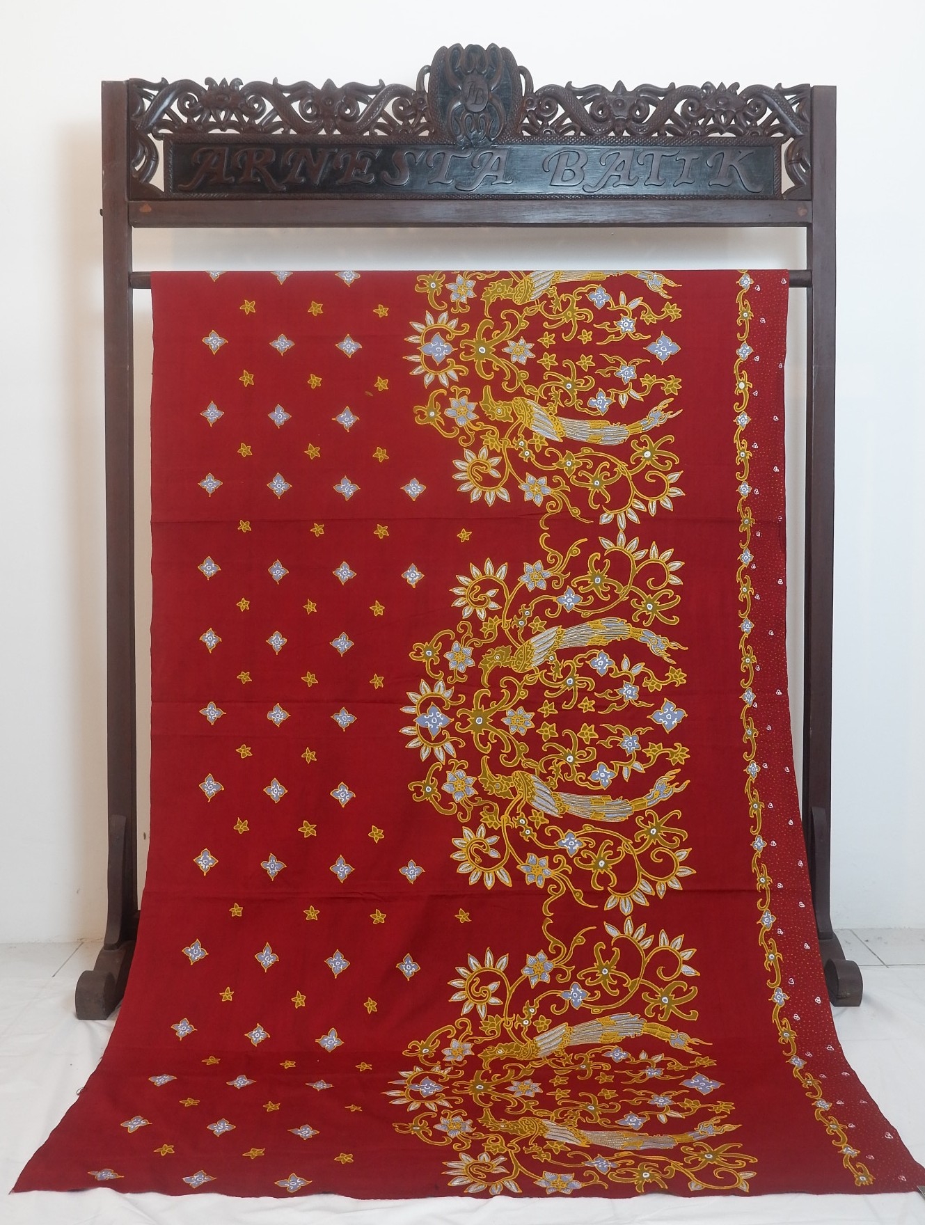 Kain batik tulis halus premium motif enggang Borneo