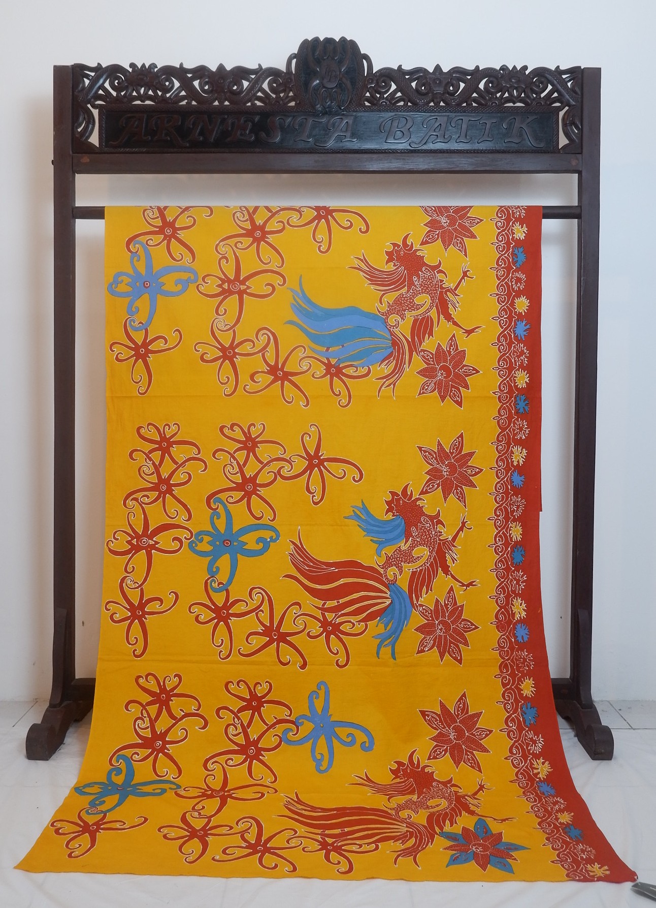 Kain batik tuliis katun premium motif Iyap Paung Borneo