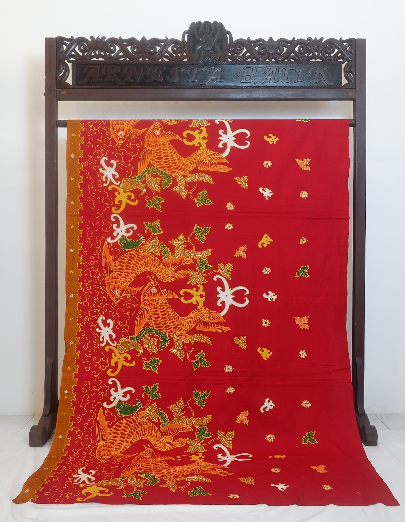 Kain batik batik tulis katun premium Arwana Red Borneo