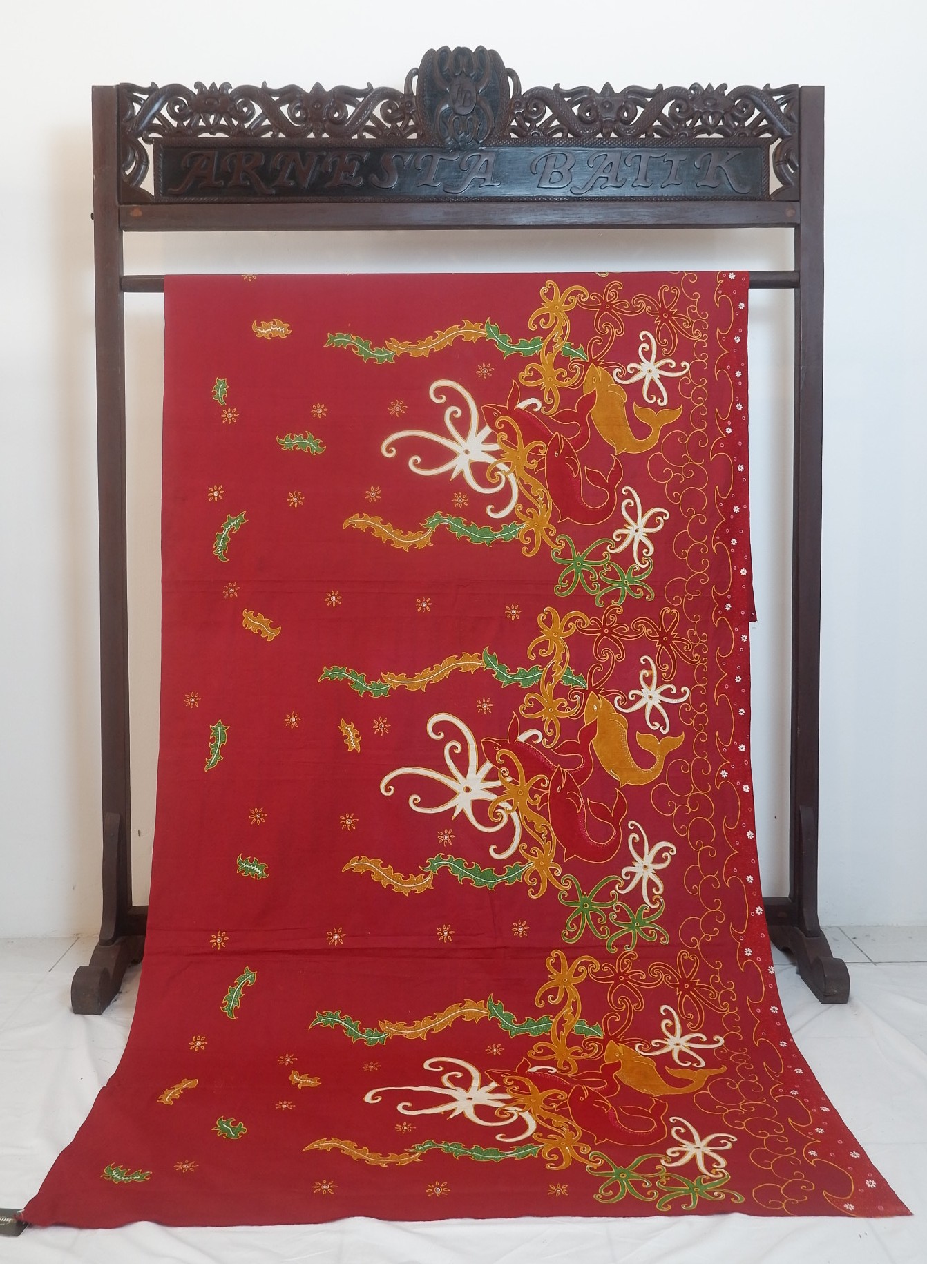 Kain batik batik tulis katun premium motif Pesut Mahakan Pesona Borneo